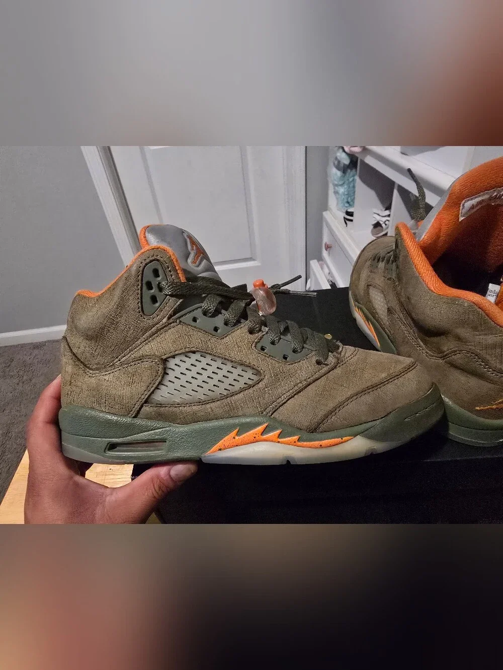 Nike Air Jordan V 5 Retro Army Olive Solar Orange Undftd DD0587-308 sz 7Y Men's